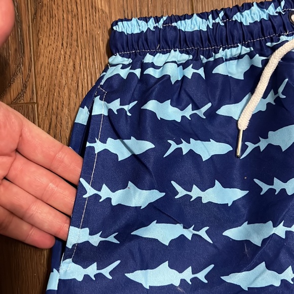NWOT Shark Print Swim Trunks Quick Dry Bathing suit Elastic Waist 24 inches - Picture 8 of 10